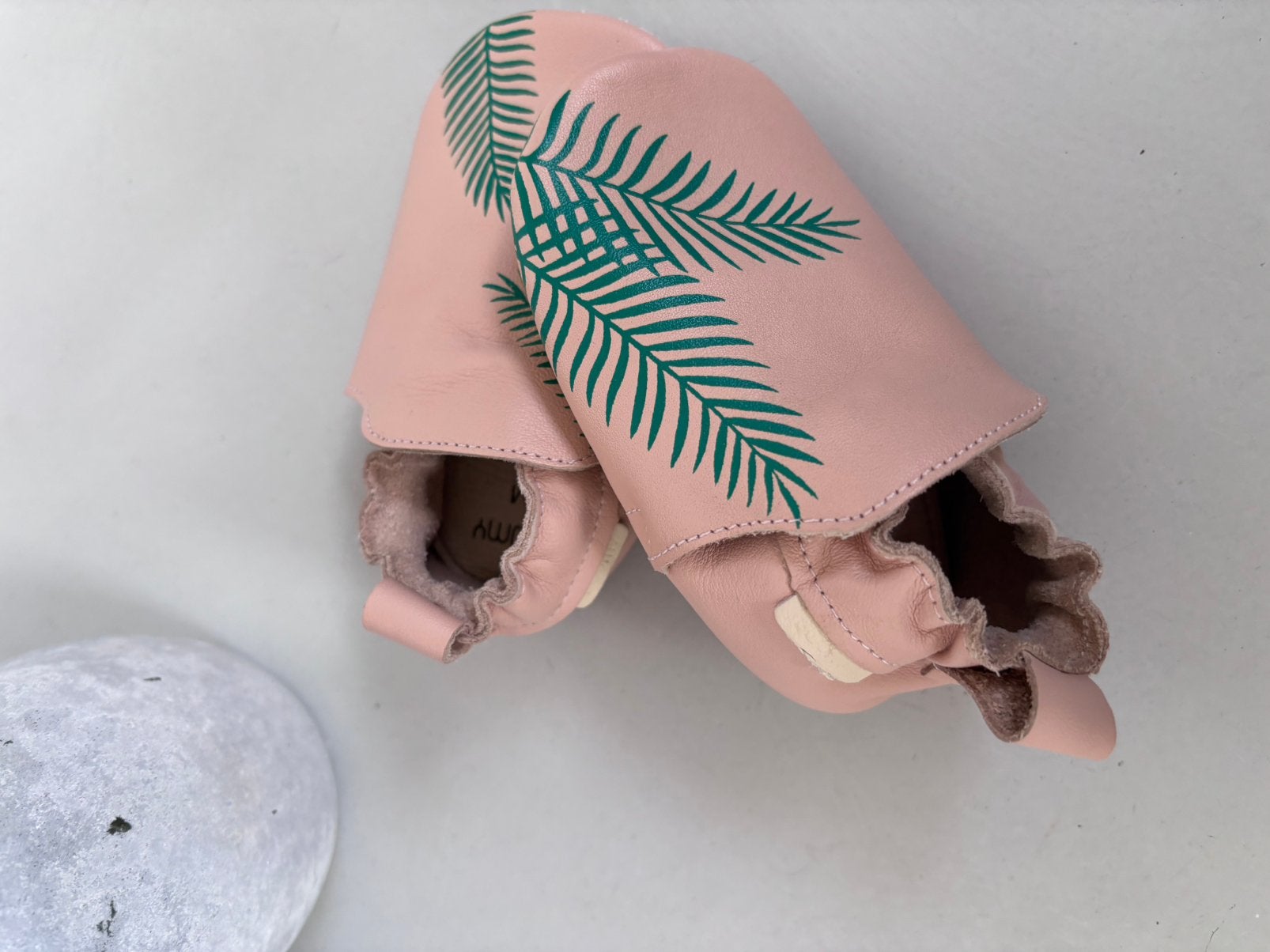 Boumy kinderslofjes maat M, Ophalen, Zo goed als nieuw, Meisje, Schoentjes