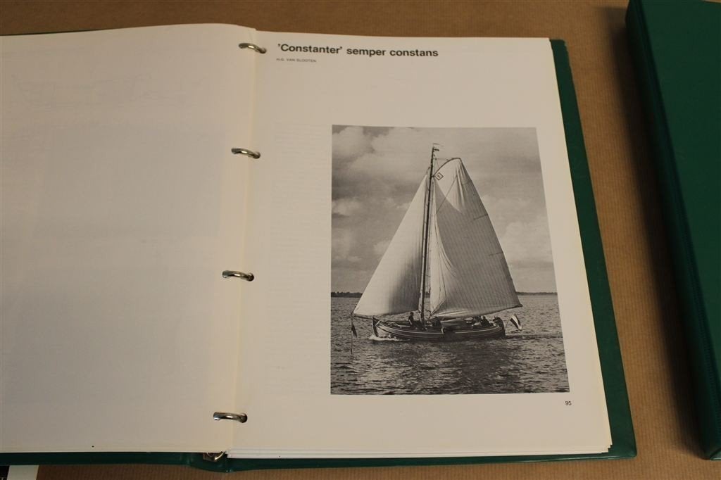 Stichting Stamboek Ronde, Platbodemjachten + jaarverslagen., Boeken, Ophalen of Verzenden, Gelezen