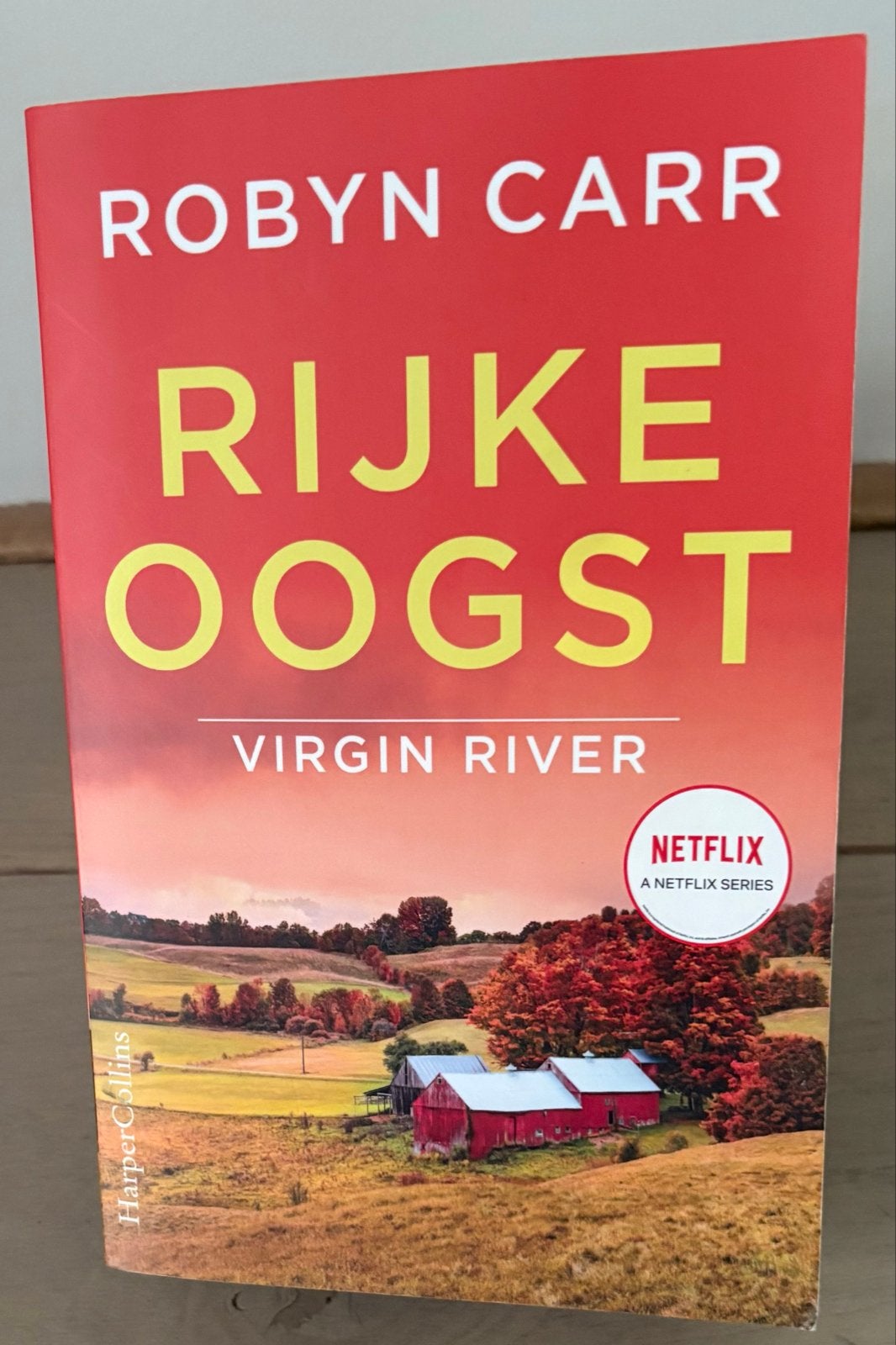 Robyn Carr - Rijke Oogst (Virgin River), Ophalen of Verzenden, Gelezen, Nederland