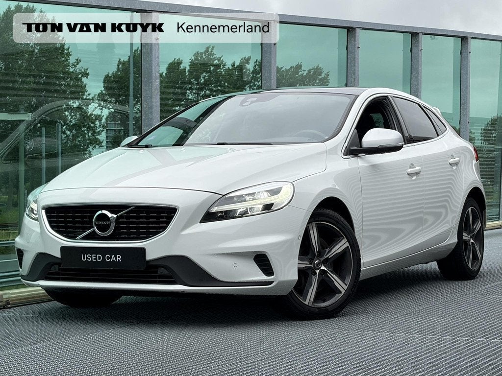 Volvo V40 1.5 T3 Polar+ Sport Automaat, R-design, Trekhaak m