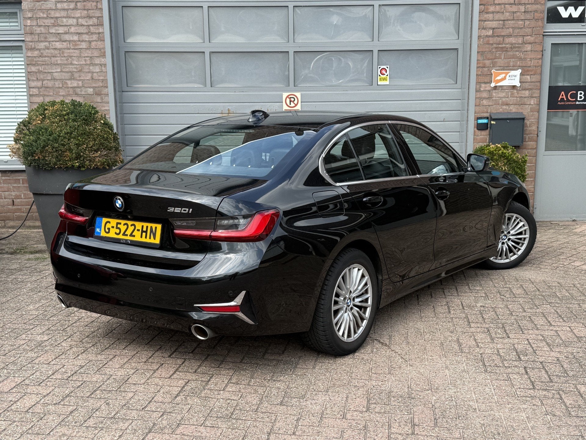 BMW 3-serie 320i Executive Edition Automaat / Leder / Sports, Auto's, Automaat, 1998 cc, Achterwielaandrijving, Gebruikt