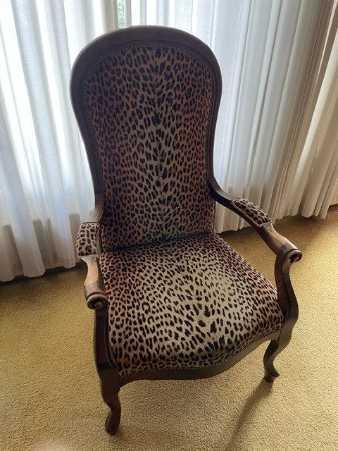 Voltaire-fauteuil met panterprint, Ophalen