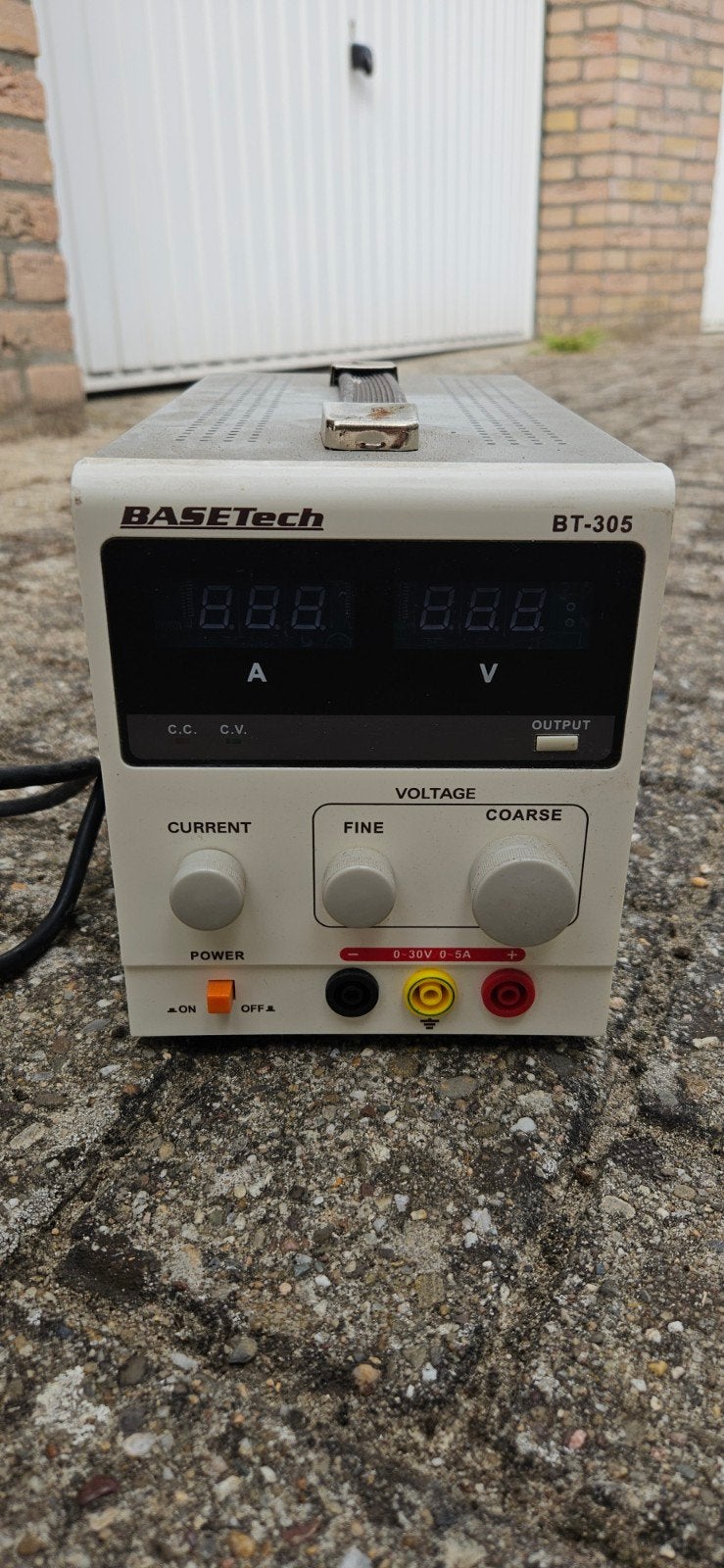 BASETec BT-305 Labvoeding - 0-30V 0-5A, Ophalen, Gebruikt