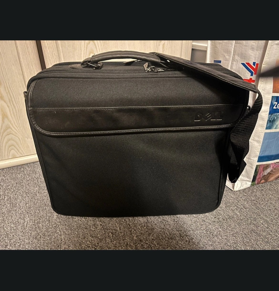 Dell pro lite business laptop tas zwart 40x30, Computers en Software, Laptoptassen, Zo goed als nieuw, Schoudertas, Dell, Handvat