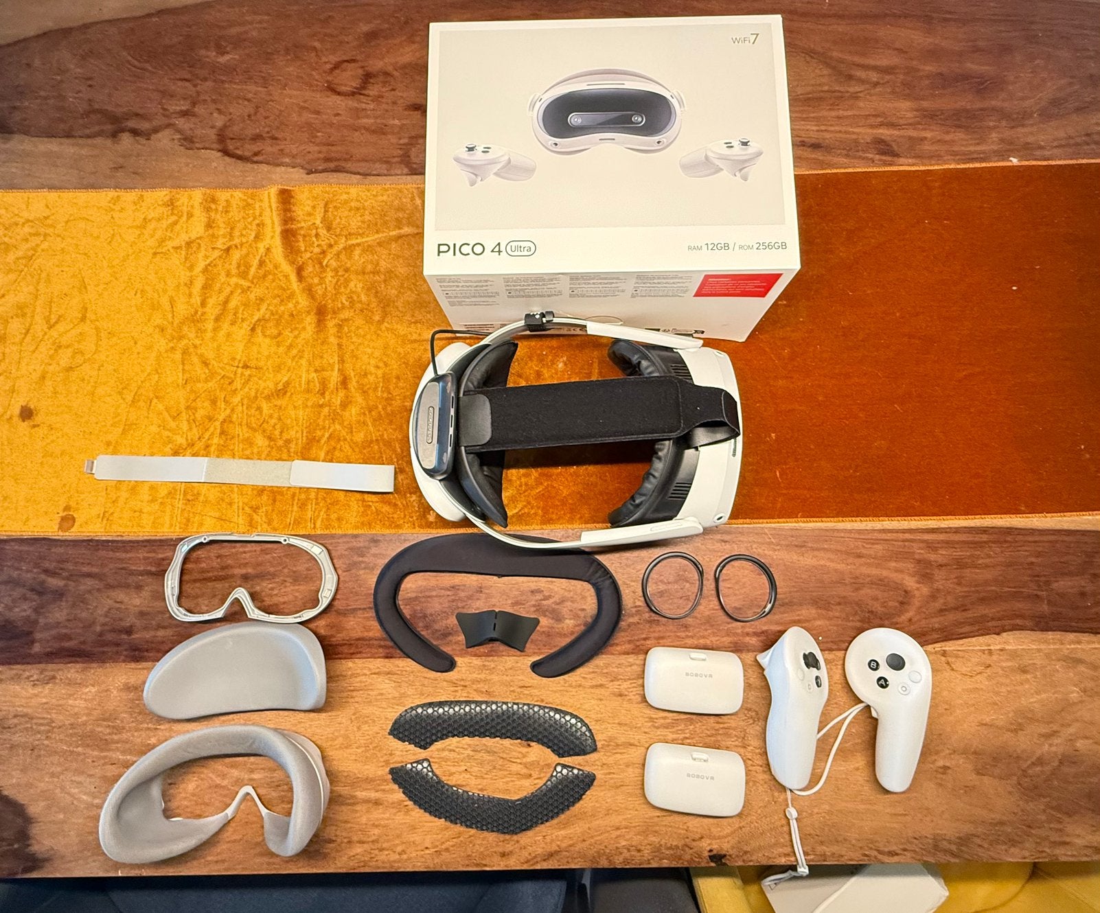 PICO 4 Ultra VR 256GB – Complete Set + BOBOVR Upgrade, Spelcomputers en Games, Ophalen, Zo goed als nieuw, Overige platformen