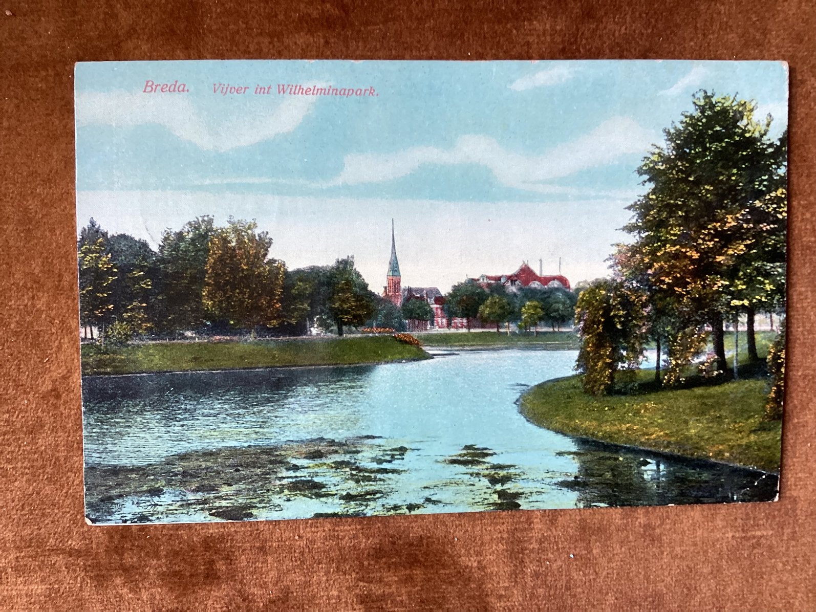 Breda. Vijver int Wilheminapark. Kerk 1918, Ophalen of Verzenden, Voor 1920, Noord-Brabant