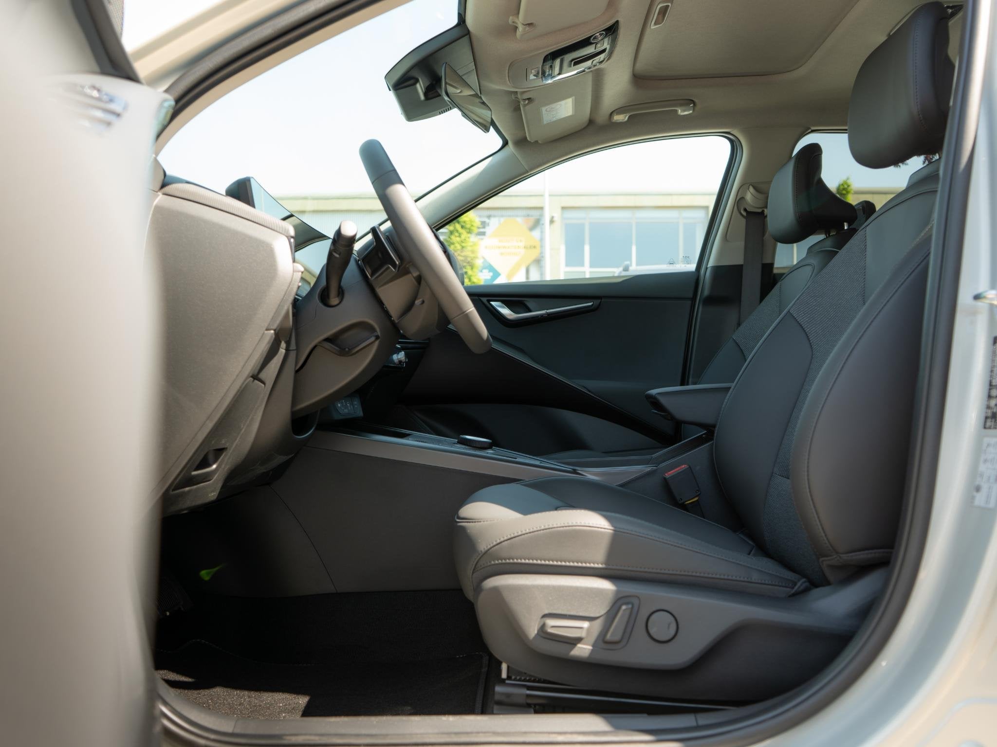 Foto 16 van Kia Niro 1.6 GDi Hybrid DynamicPlusLine | Actieprijs* | NIEU