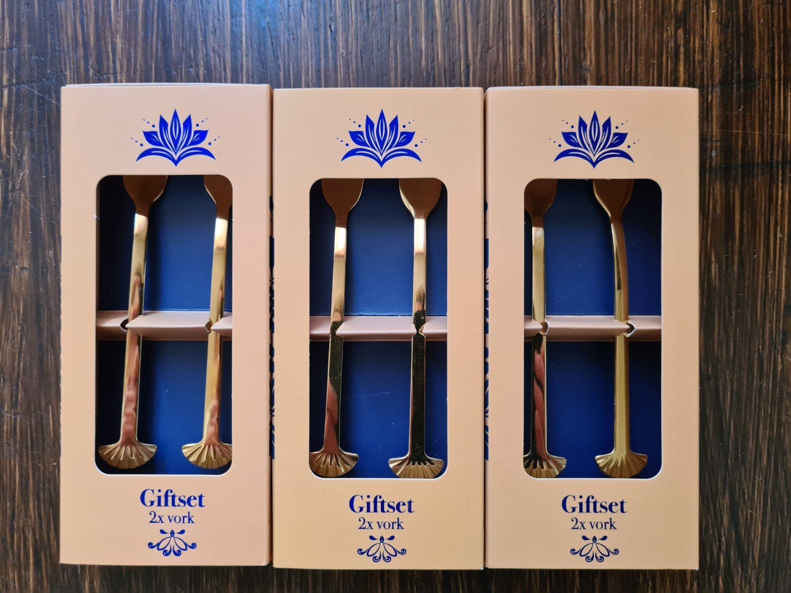 Taartvorkjes, goudkleurig. 6 stuks. Nieuw in verpakking!, Overige materialen, Gebaksvork, Los bestek, Nieuw