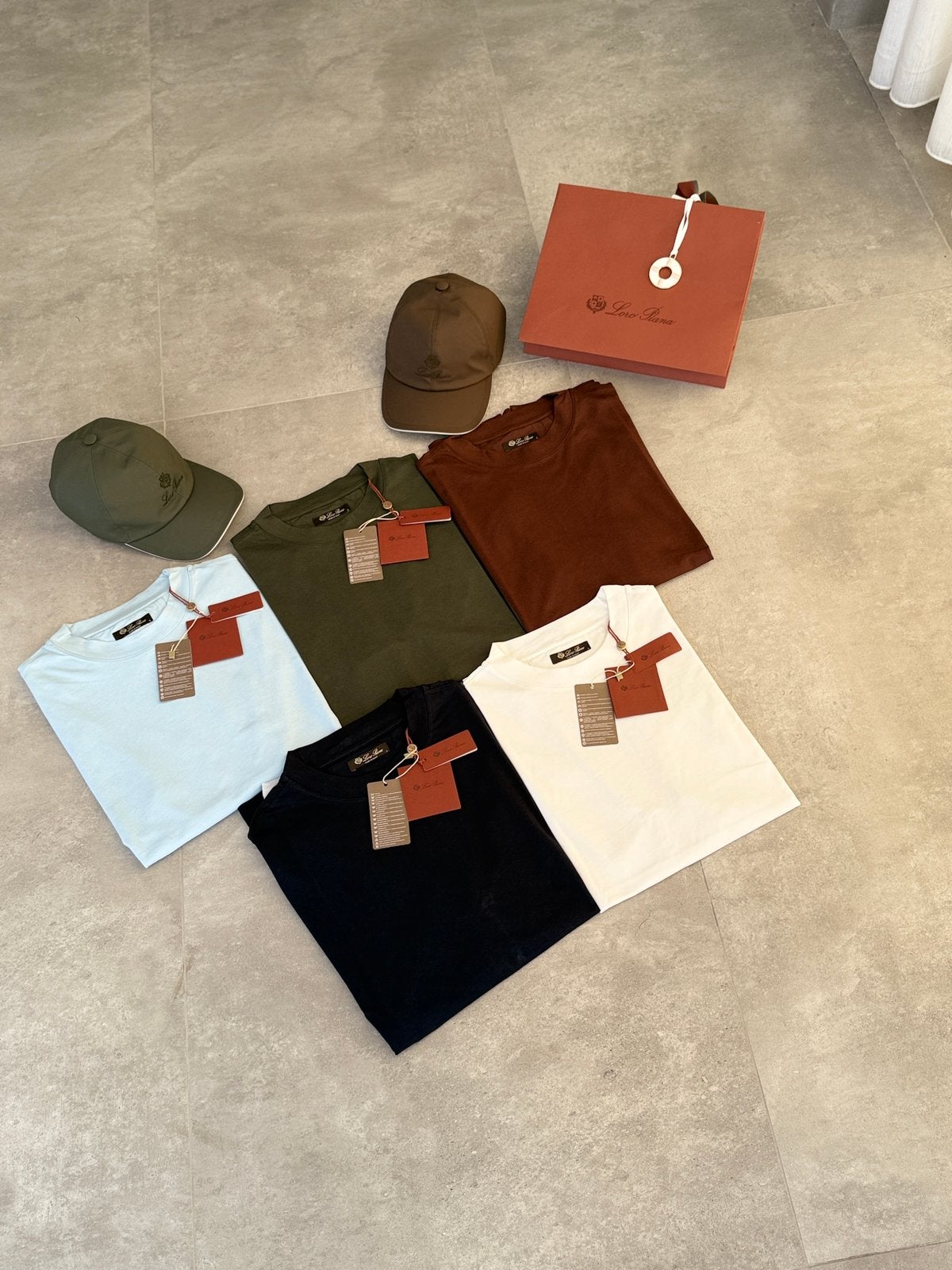 Loro Piana Ray T-Shirts, Ophalen of Verzenden, Zo goed als nieuw, Overige maten, Handschoenen