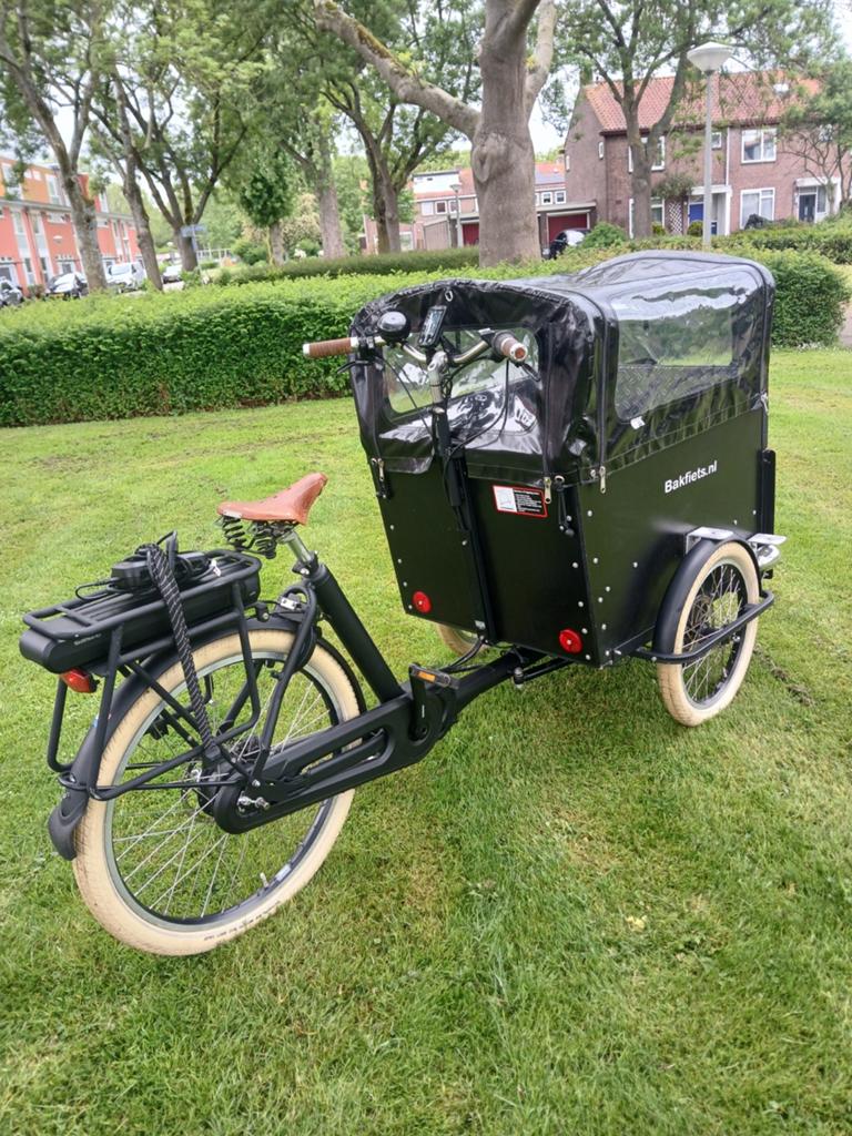 Bakfiets,nl CargoTrike Cruiser Elektrische Bakfiets Zwart, Ophalen, Zo goed als nieuw, 4 kinderen of meer