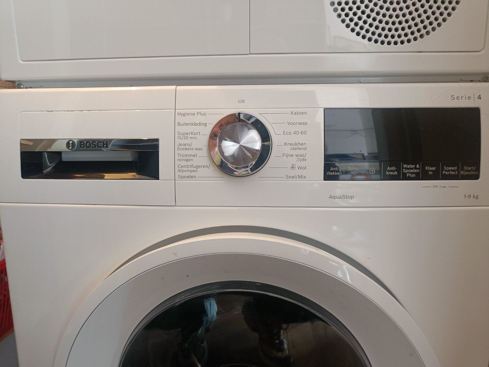 Bosch Serie 4 Wasmachine en warmtepomp Droger (set of los), 1200 tot 1600 toeren, 8 tot 10 kg, Ophalen of Verzenden, Zo goed als nieuw