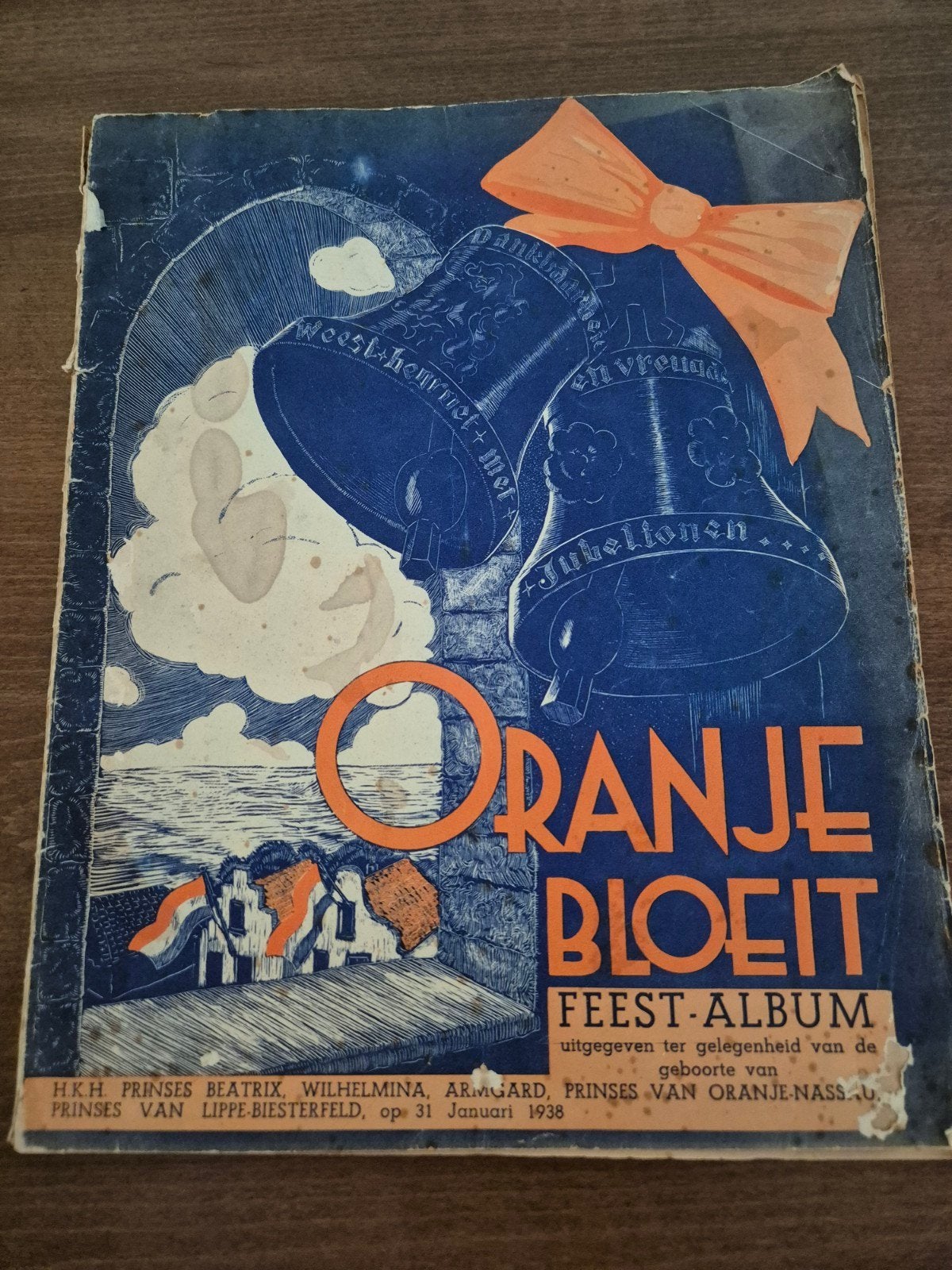 Oranje Bloeit Feestalbum Geboorte Beatrix 1938, Ophalen of Verzenden, Gelezen, Onbekend