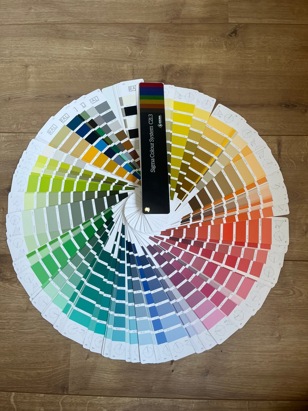 Sigma Colour System C21.3 kleurenwaaier, Ophalen of Verzenden, Zo goed als nieuw, Overige typen