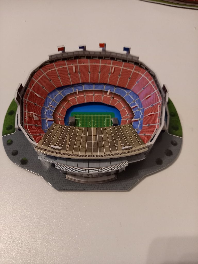 Camp Nou 3D Puzzel - FC Barcelona Stadion, Ophalen of Verzenden, 500 t/m 1500 stukjes, Zo goed als nieuw, Rubik's of 3D-puzzel
