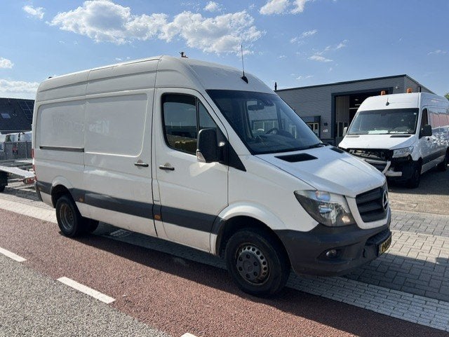 Mercedes-Benz Sprinter 516 2.2 CDI 120KW 366 L2H2 AUTOM. AIR, Auto's, Achterwielaandrijving, Gebruikt, Euro 6, 4 cilinders