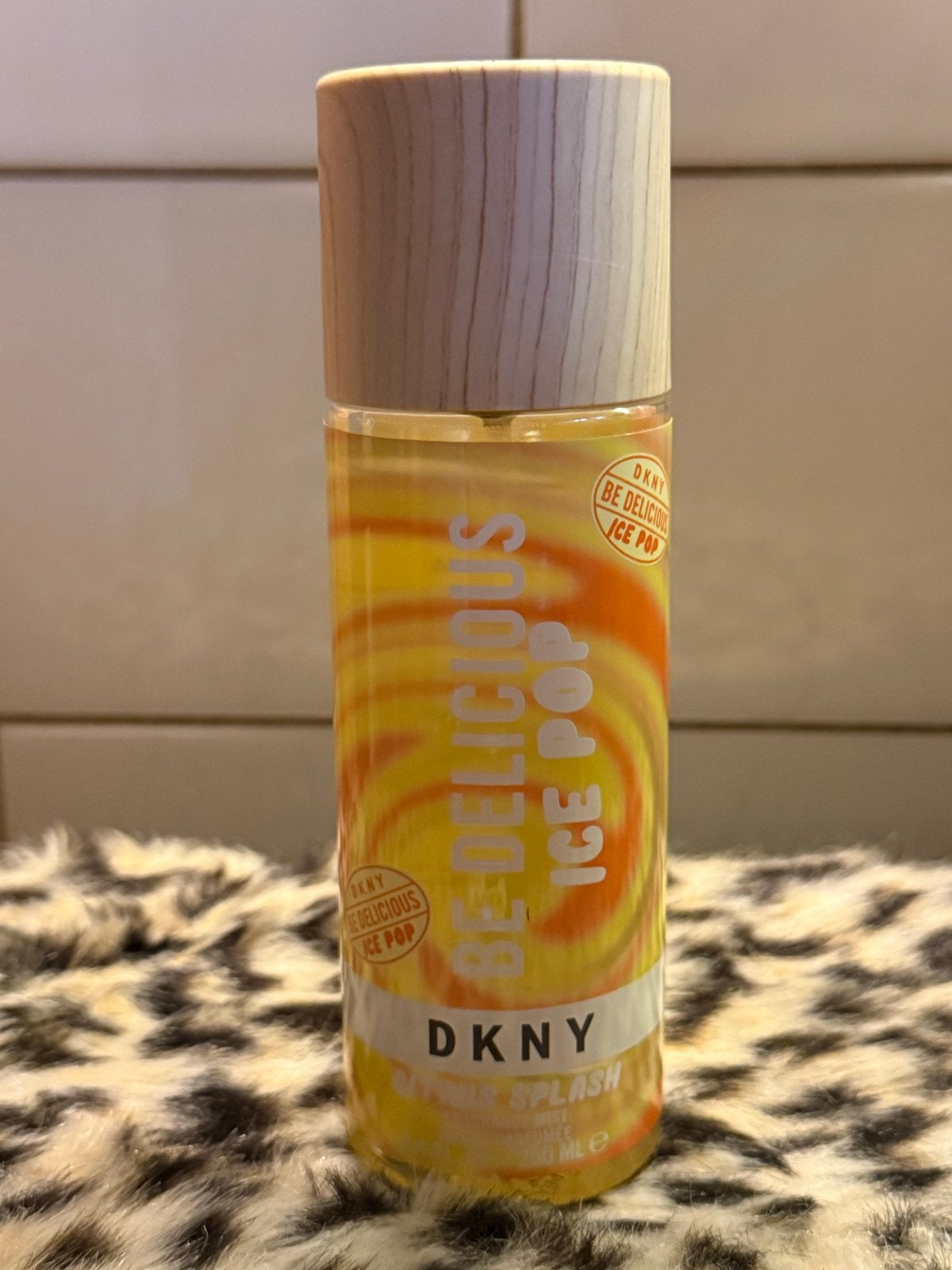 DKNY Be Delicious Ice Pop Eau de Toilette Spray, Ophalen of Verzenden, Zo goed als nieuw