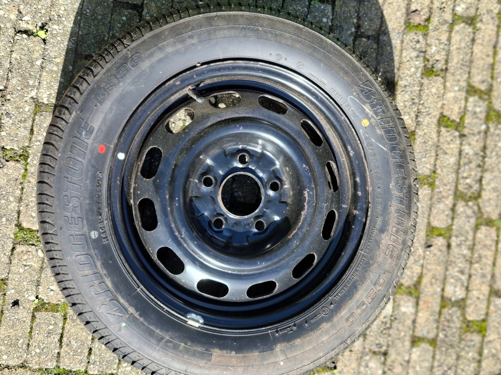 Gratis reservewiel 195x60xR15 Bridgestone, Ophalen