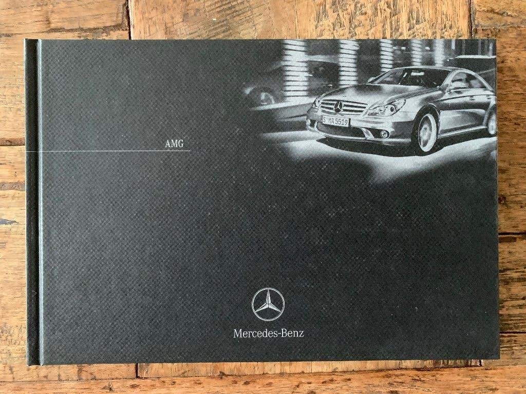 Folder, brochure Mercedes-Benz AMG hardcover 2004 Engels, Nieuw, Mercedes-Benz, Mercedes, Ophalen of Verzenden