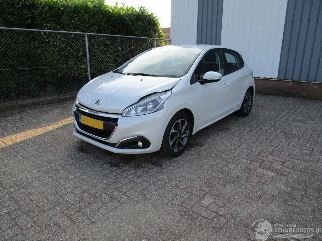 Peugeot 208 1.2 Navi Airco Parelmoer Wit 5-Drs (bj 2016), Auto diversen, Webaccessibility@stellantis.com, Overige carrosserieën