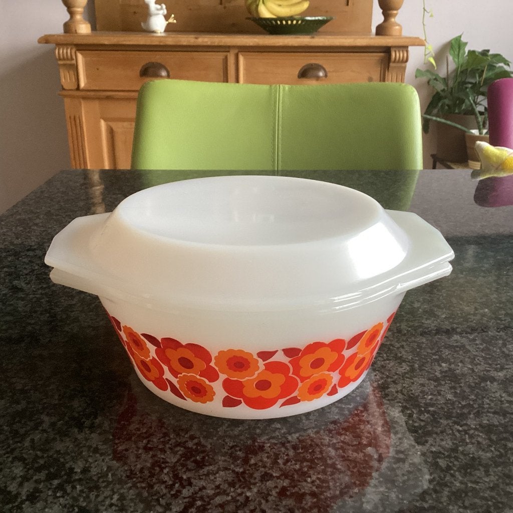 Glazen schaal, Arcopal, oranje, bloemen, vintage, Ophalen