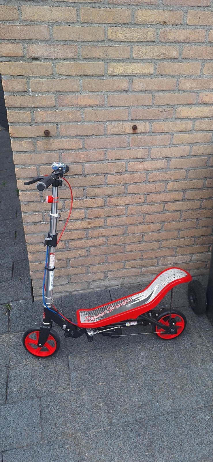 space scooter als nieiw, Fietsen en Brommers, Steps, Ophalen, Zo goed als nieuw, Overige typen, Spacescooter