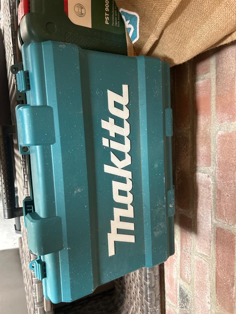 Makita Boorhamer met accu en lader in koffer, Ophalen of Verzenden, Zo goed als nieuw