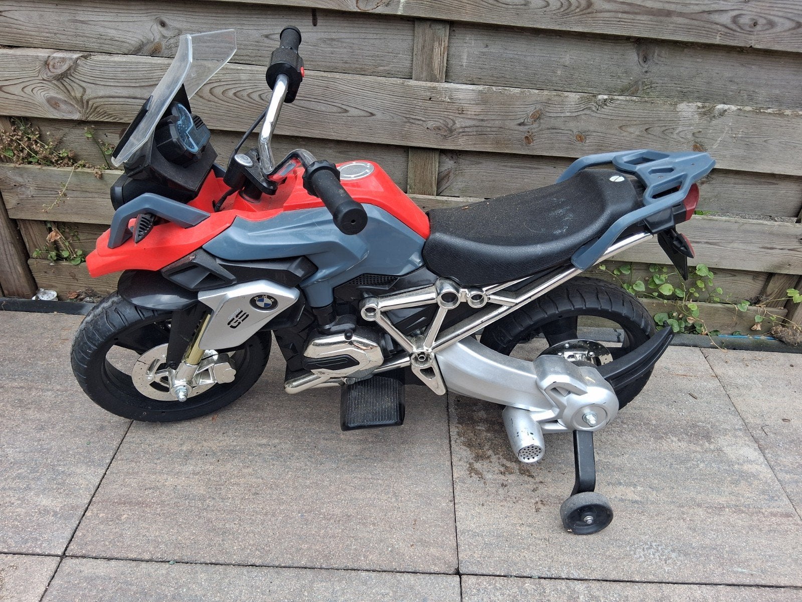 Leuke elektrische kindermotor - BMW R1200 GS, Ophalen