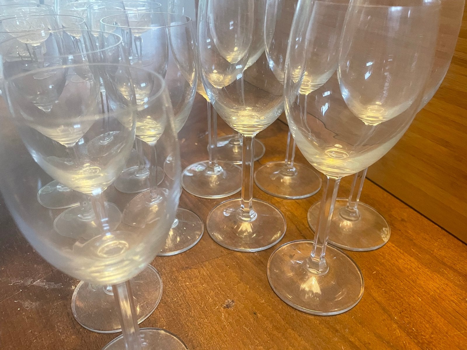 13 Kristallen Wijn Glazen (6 Rood, 7 Wit), Ophalen