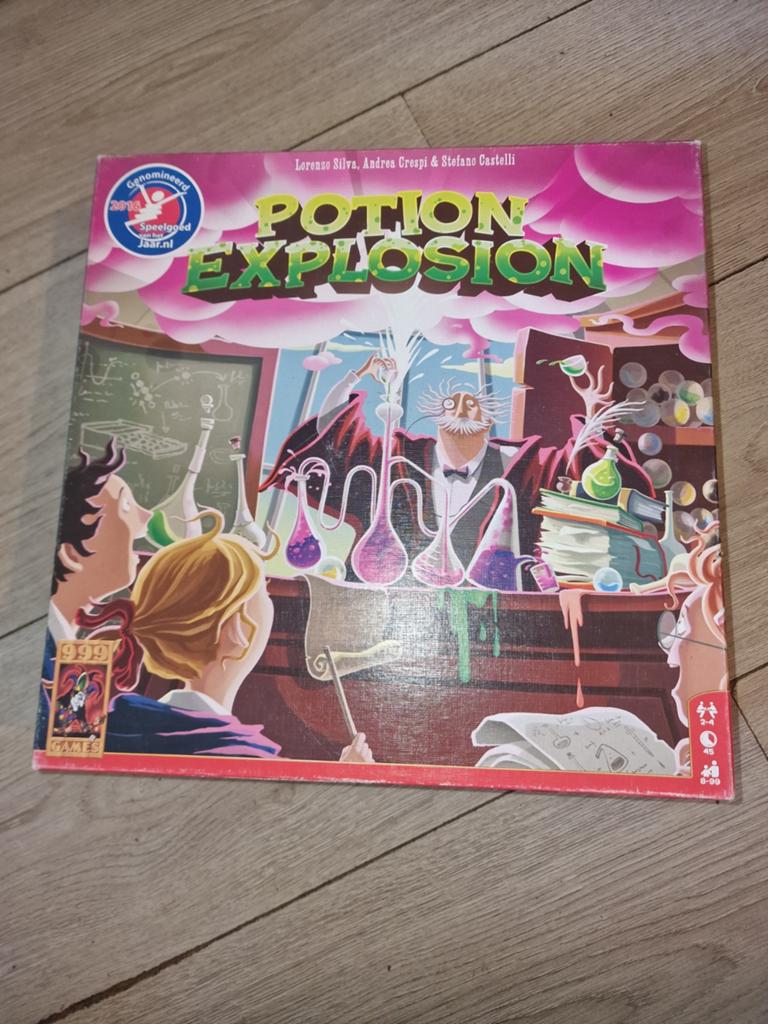 Potion Explosion bordspel - 999 Games (zgan), Drie of vier spelers, Ophalen of Verzenden, Zo goed als nieuw, 999 Games