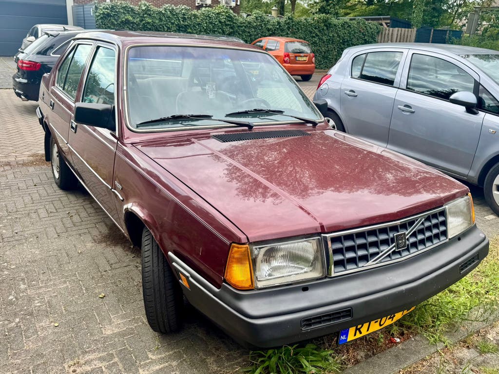 Volvo 340 DL variomatic 1987, foto 2