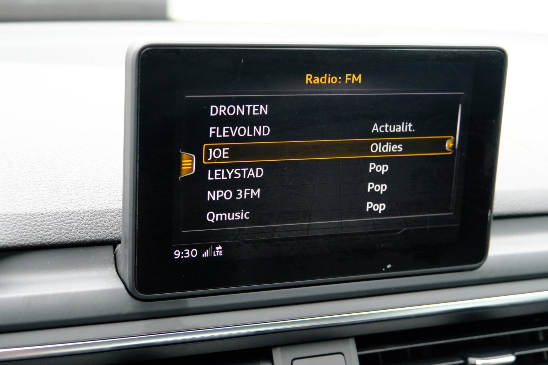 Foto 17 van Audi A4 Limousine 1.4 TFSI 150PK Sport S-line Aut. Navi|Half