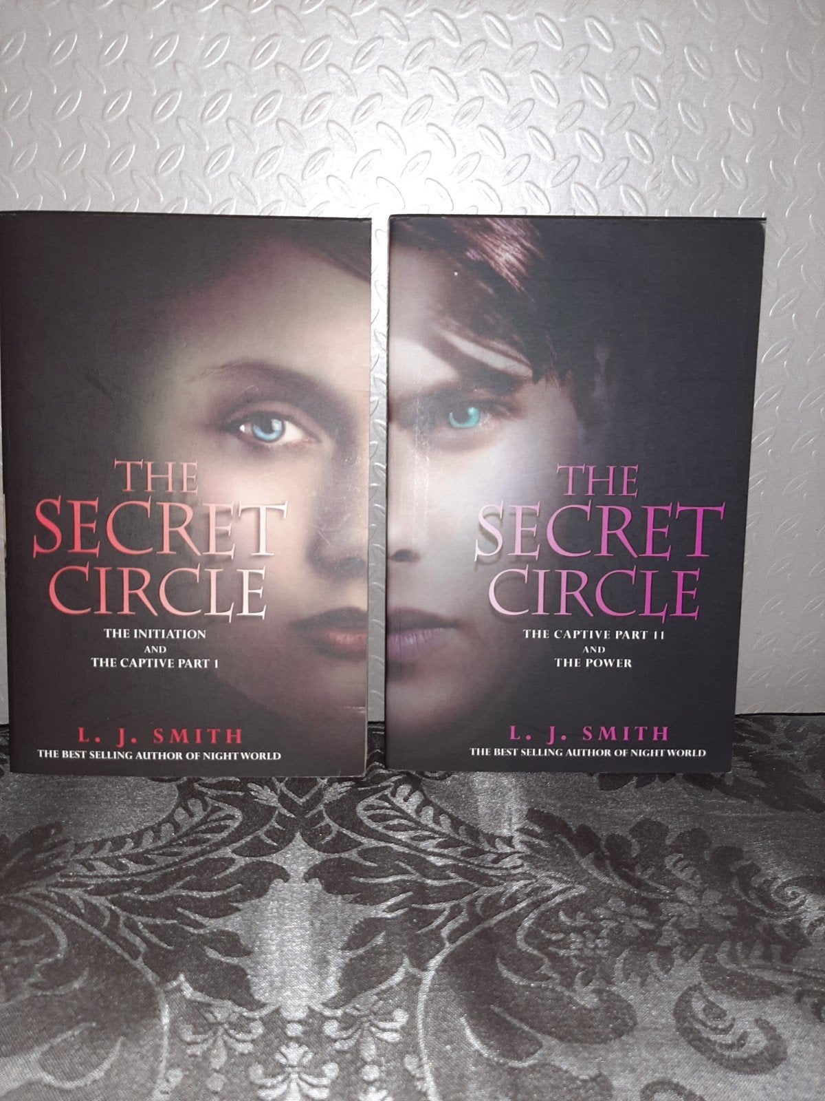 The Secret Circle Boeken 1 & 2 - L.J. Smith, Ophalen of Verzenden, Zo goed als nieuw, L.J. Smith, Wereld overig