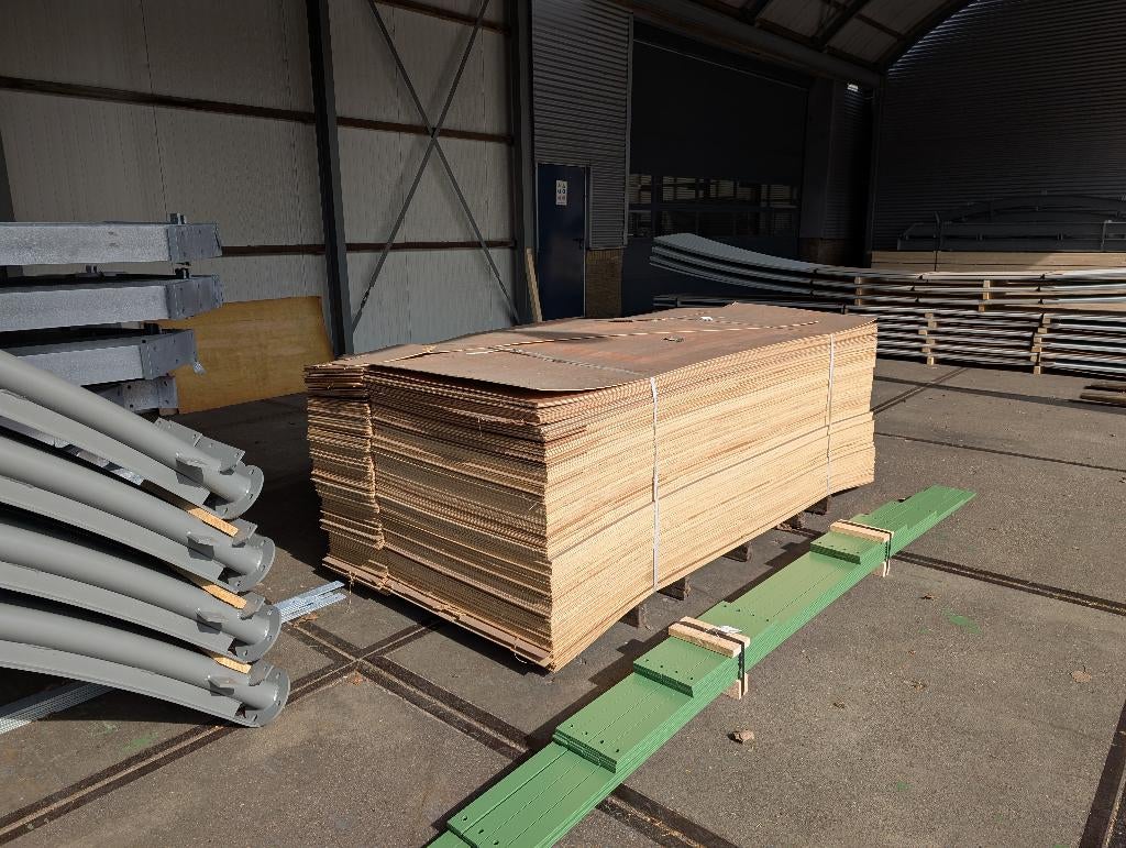 GRATIS Multiplex platen, stucloper ca.600 stuks schadepartij, Doe-het-zelf en Verbouw, Platen en Panelen, Ophalen, Gebruikt, Multiplex