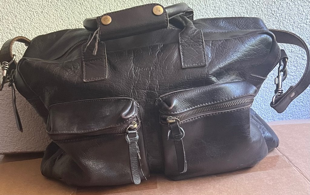 MicMag bags. Grote tas., Computers en Software, Laptoptassen, Ophalen of Verzenden, 17 inch of meer, Zo goed als nieuw, Bruin