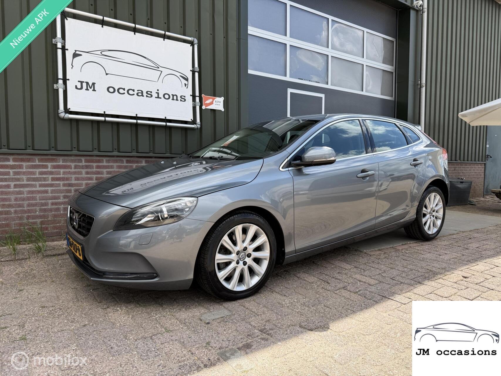 Volvo V40 2.0 T5 Momentum|Clima|Cruise|Xenon|PDC|PDC|245 PK|, Gebruikt, Euro 6, 4 cilinders, Hatchback