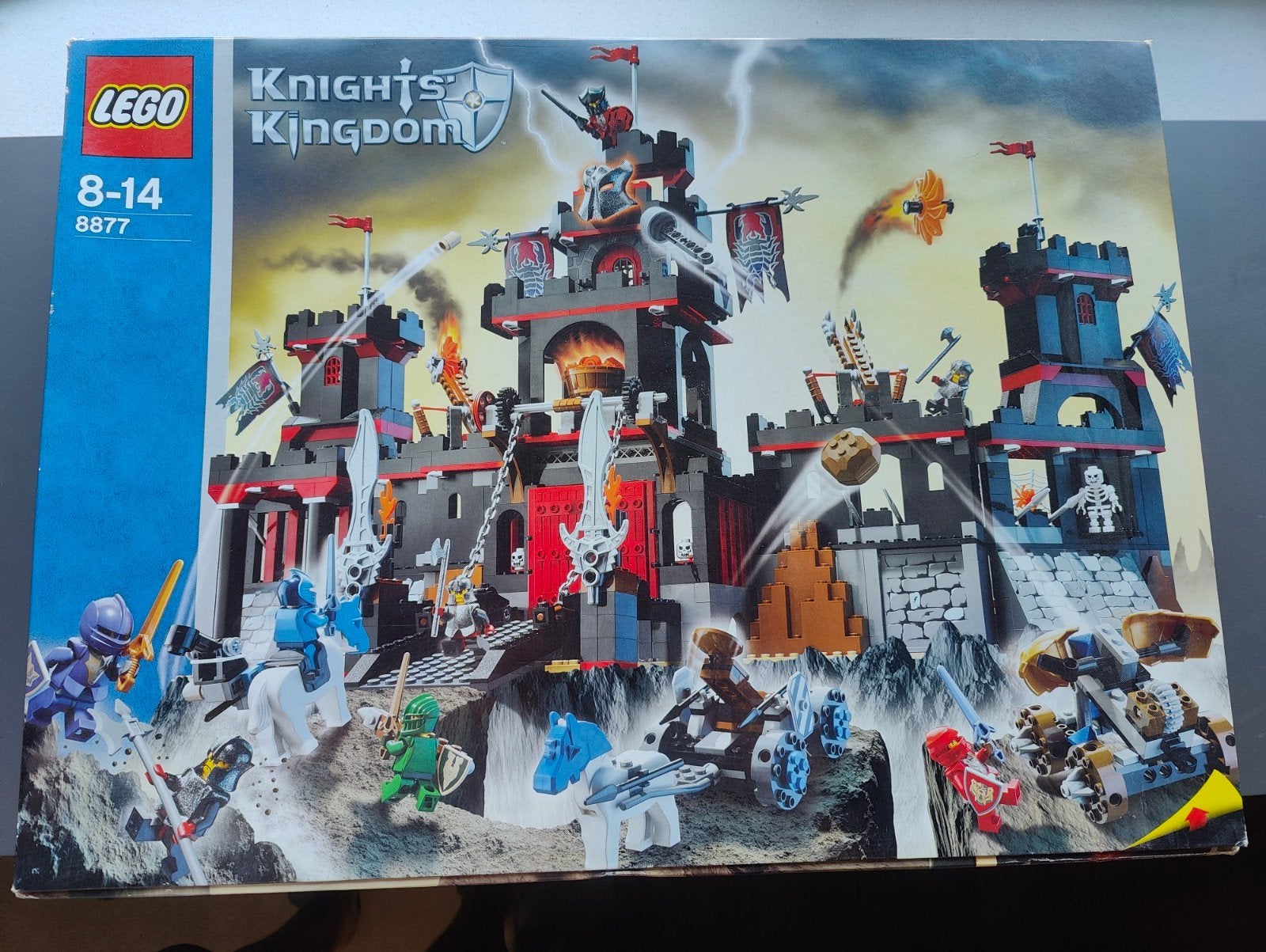 Lego 8877 Knights Kingdom II voor een medisch goed doel!, Lego, Ophalen of Verzenden, Zo goed als nieuw, Castle