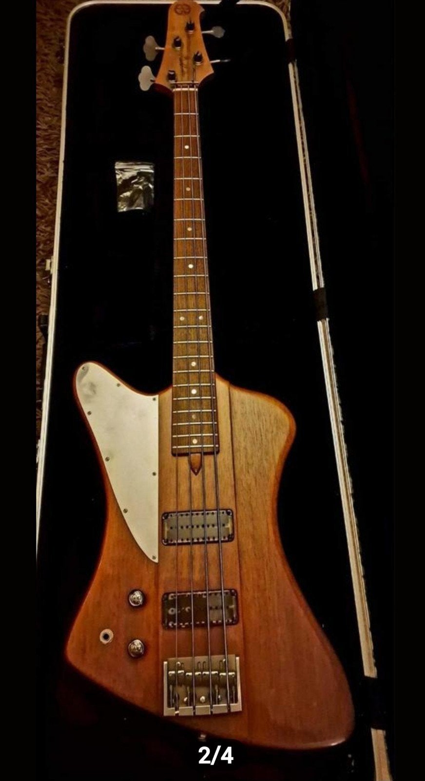 Foto 4 van Unieke Custom Gebouwde Basgitaar - Houtkleur