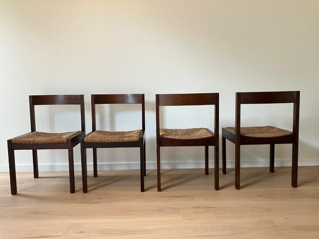 Vintage houten eetkamerstoelen met rieten zitting, Huis en Inrichting, Stoelen, Gebruikt, Bruin, Hout, Vier
