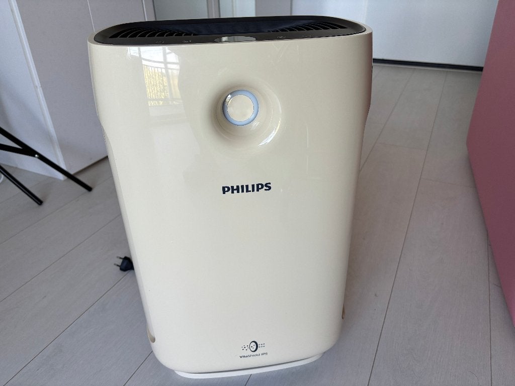 Philips Luchtreiniger met HEPA- + koolstoffilter €225, Ophalen, Zo goed als nieuw, Torenventilator
