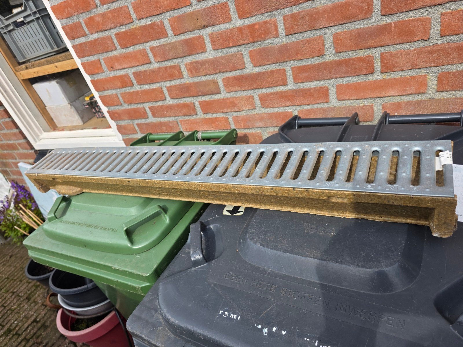 Afvoergoot met rooster - Nieuwstaat, Nieuw, Ophalen of Verzenden, Minder dan 2 meter, 80 mm of meer