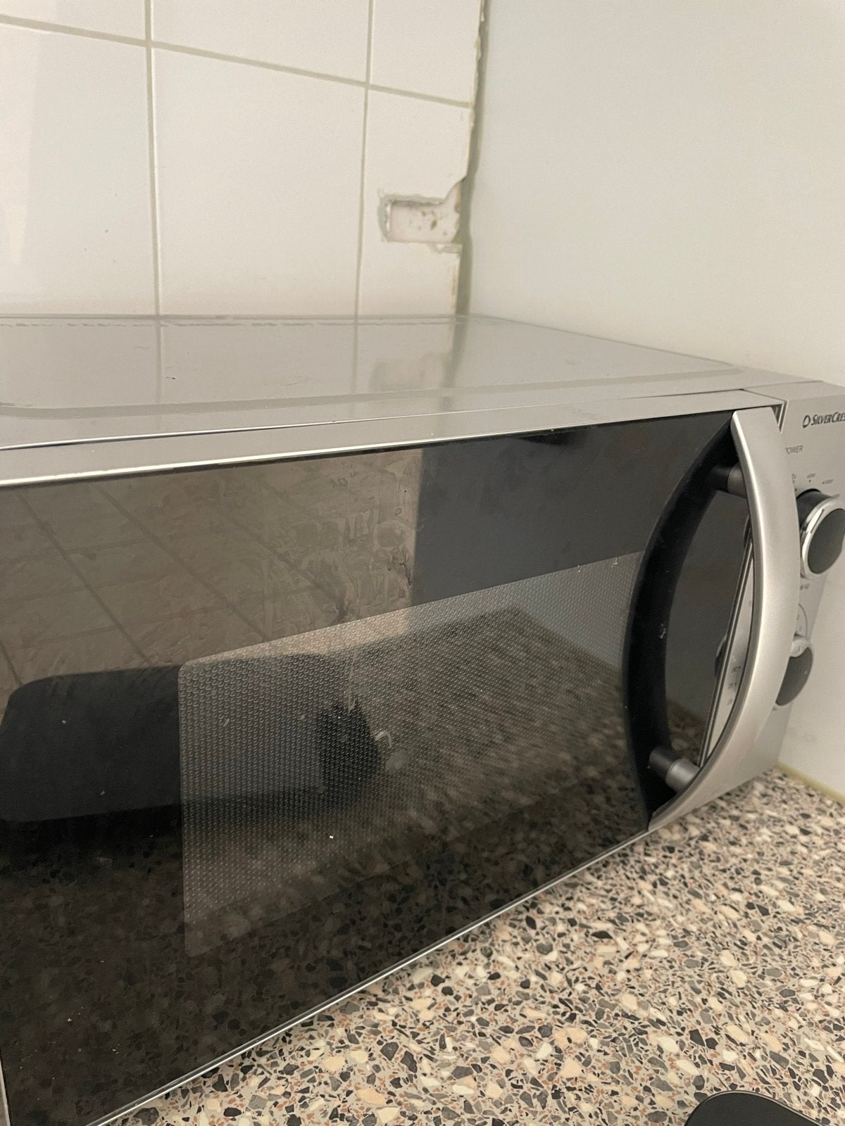 magnetron weinig gebruik werkt prima, Witgoed en Apparatuur, Magnetrons, Ophalen, Gebruikt, Minder dan 45 cm, Magnetron