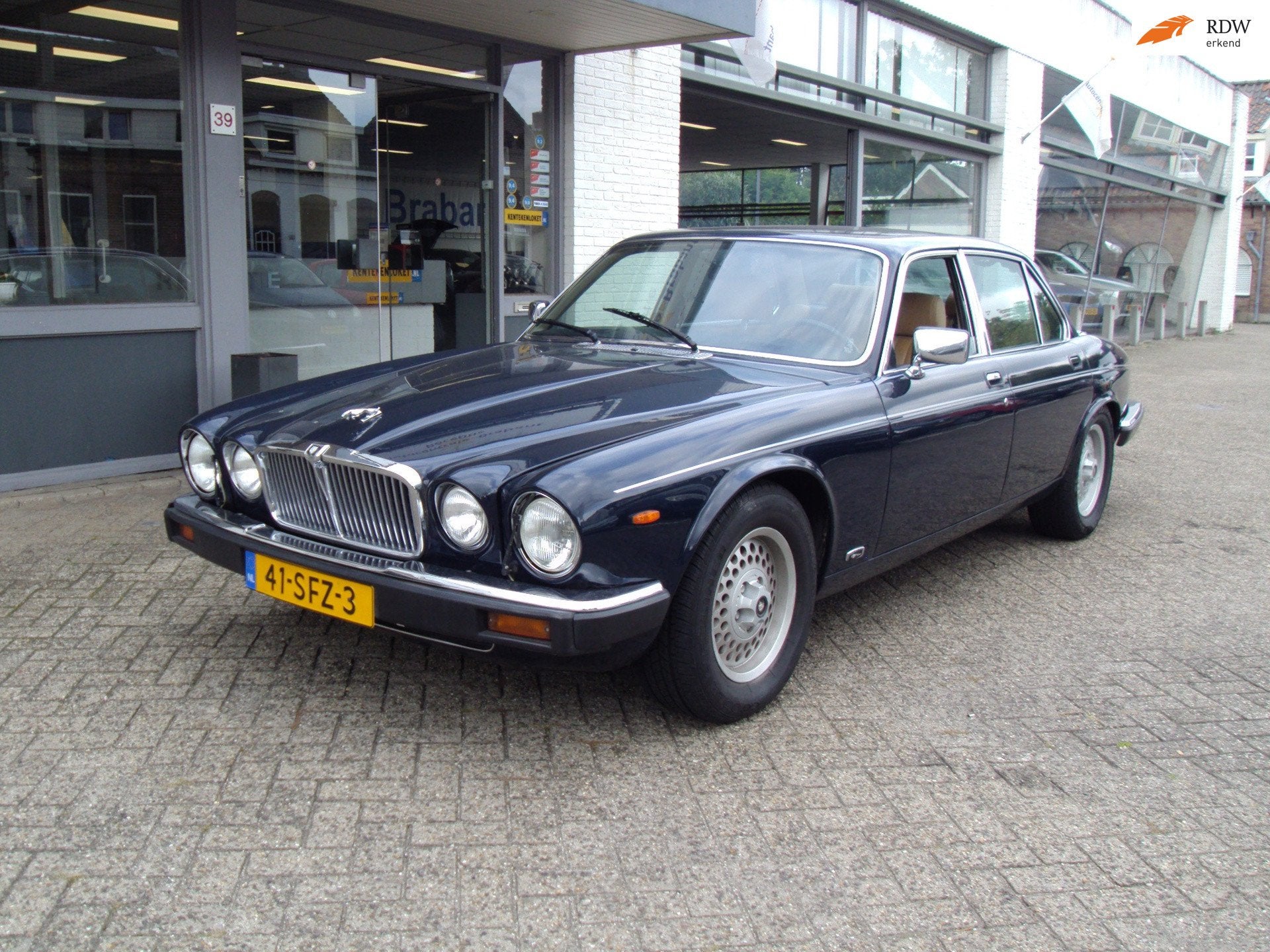 Jaguar XJ 5.3 V12 HE, Auto's, Automaat, Gebruikt, 12 cilinders, Blauw