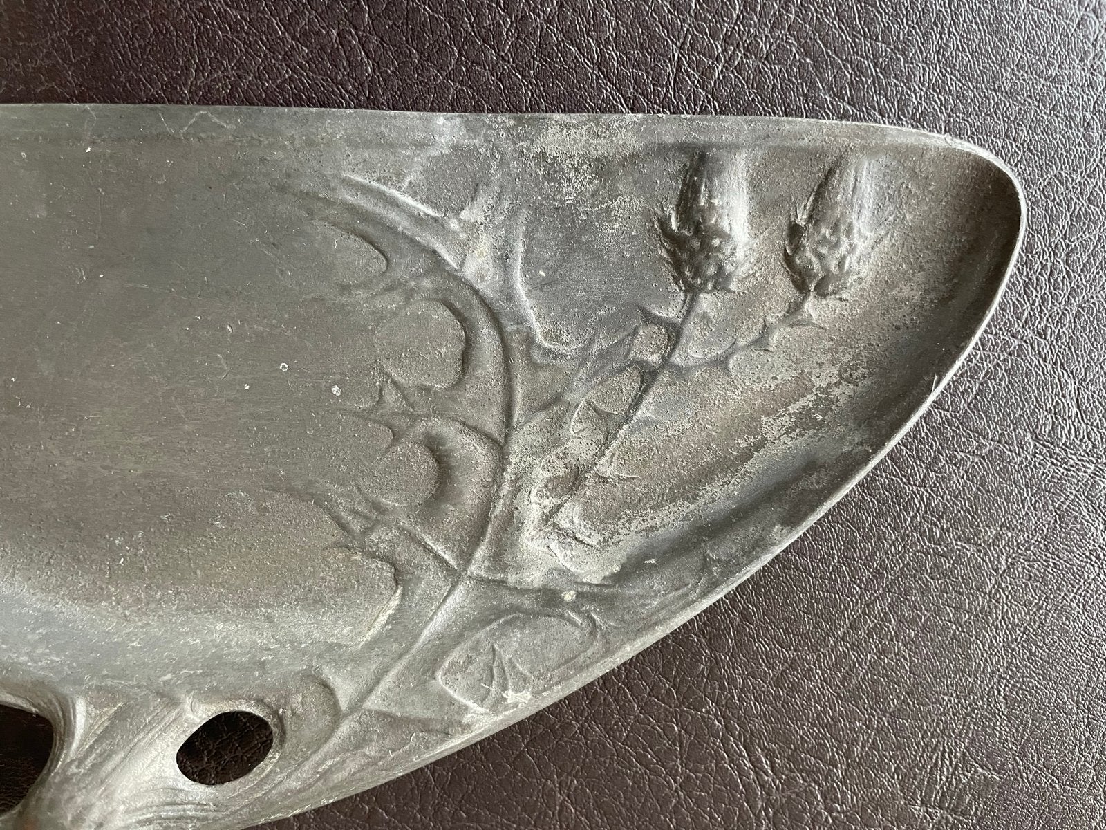 Antieke Kayserzinn 4094 Tinnen Tafelschuier met Plantenmotie, Antiek en Kunst, Ophalen of Verzenden