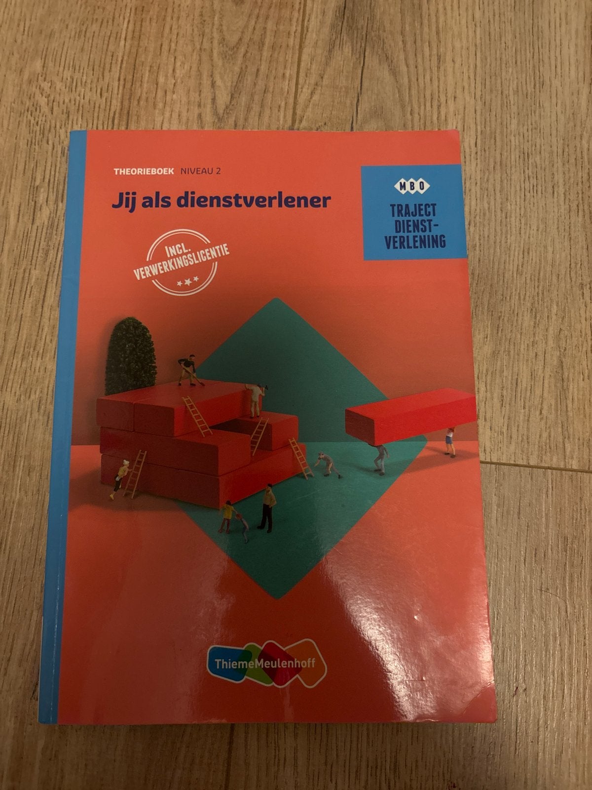 Jij als dienstverlener - Theorieboek Niveau 2 MBO, Ophalen of Verzenden, Zo goed als nieuw, Overige niveaus, Overige vakken