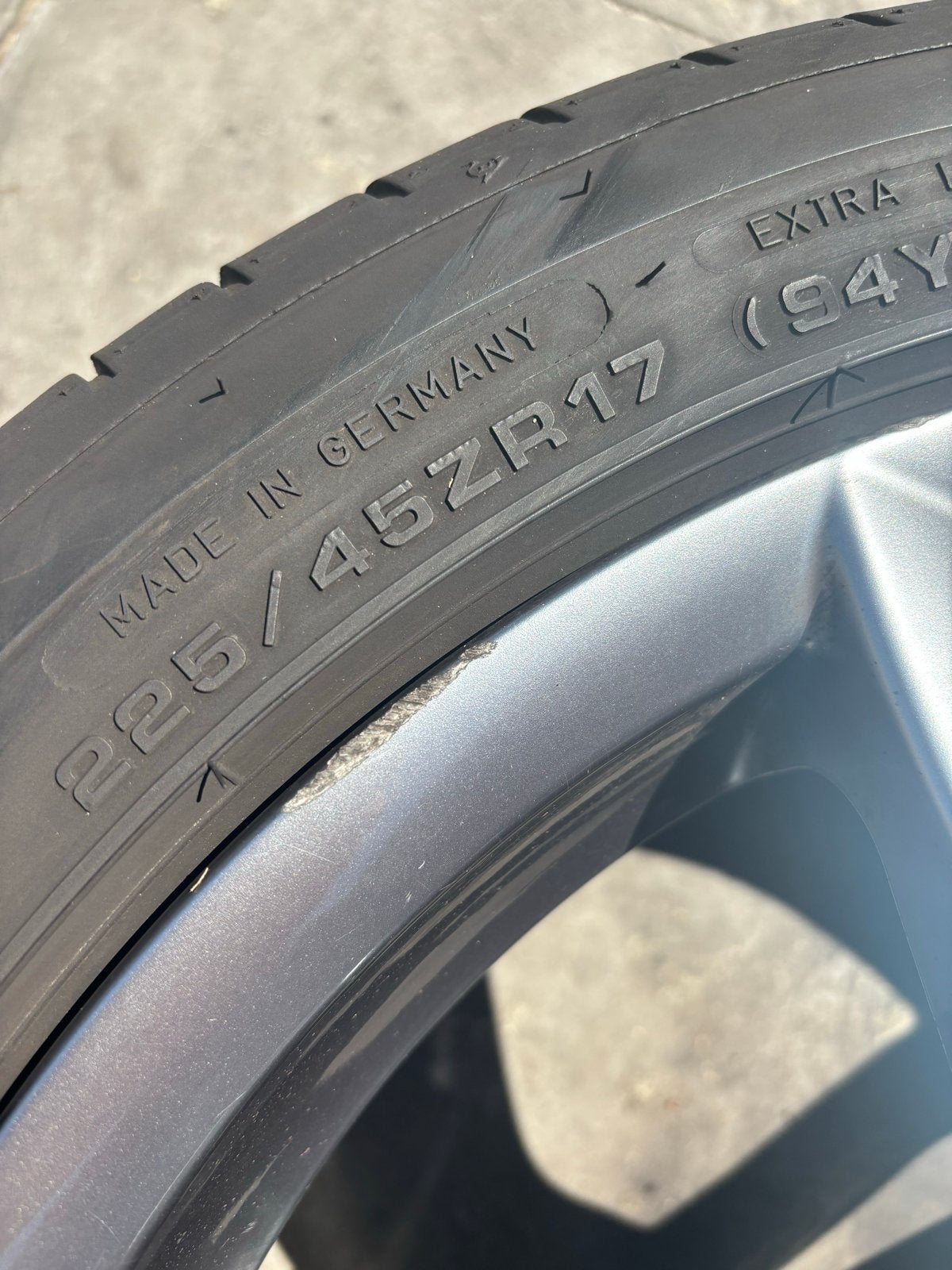 Alfa Romeo Giulietta velgen met Dunlop zomerbanden, Ophalen, Gebruikt, Banden en Velgen, 17 inch