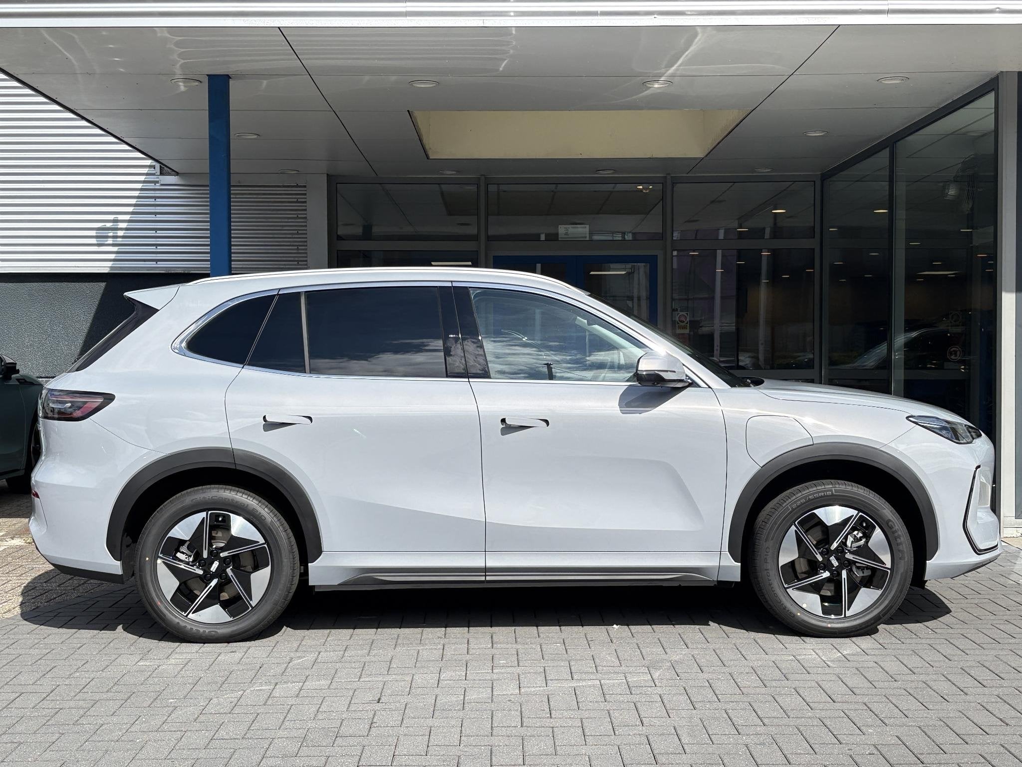 Geely E5 Pro+ 68 kWh 218 PK | Stoelverwarming & verkoeling |, Auto's, Verwarmde buitenspiegels, 750 kg, 218 pk, Nieuw