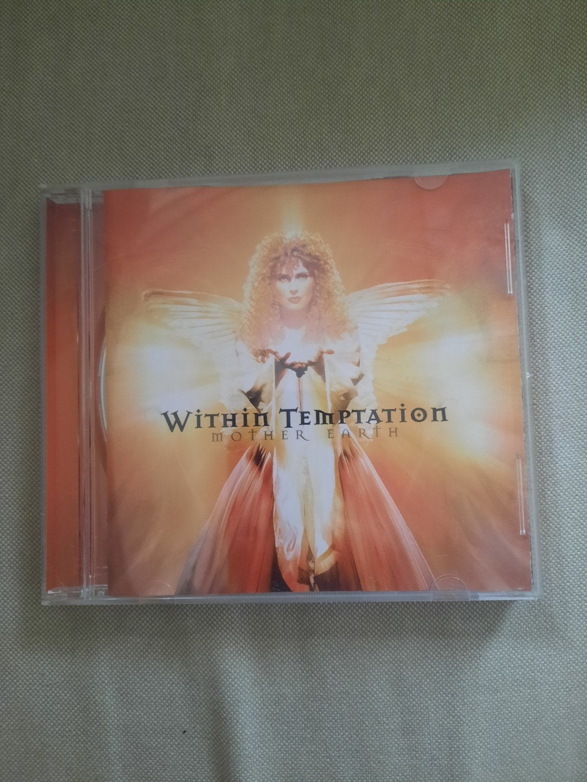 Within Temptation mother earth, Ophalen of Verzenden, Zo goed als nieuw, Gospel