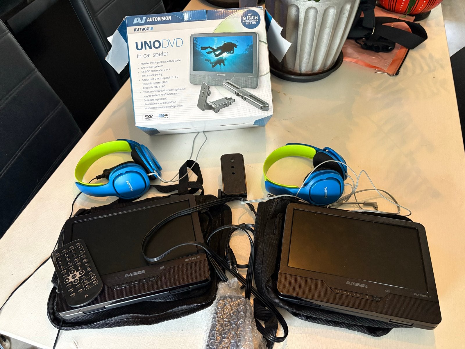 Autovision UNO DVD in-car speler met 2 Philips koptelefoons, Gebruikt, Draagbaar, Ophalen, Overige merken
