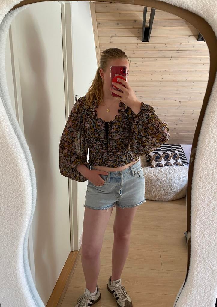 Korte broek Levi’s, Ophalen of Verzenden, Zo goed als nieuw, Blauw, W28 - W29 (confectie 36)
