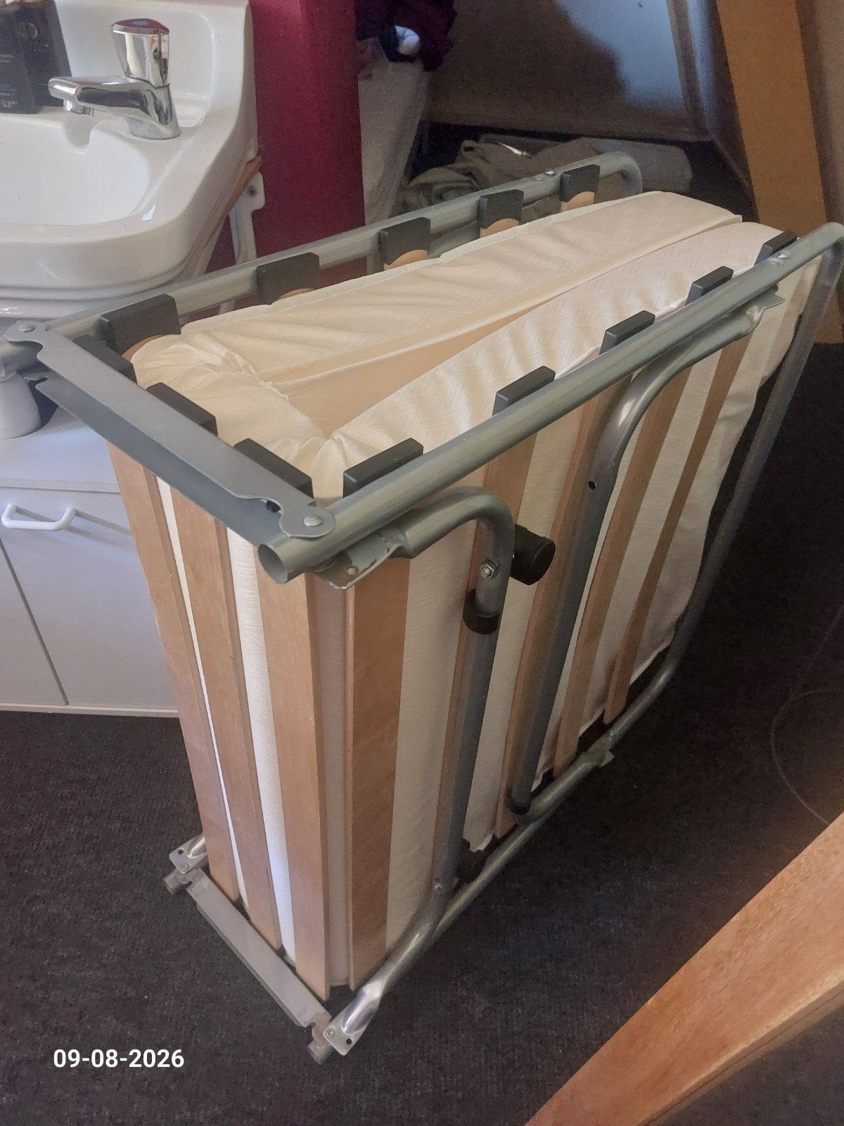 opklapbed 1 persoons, Ophalen, Eenpersoons, 190 cm of minder, Zo goed als nieuw